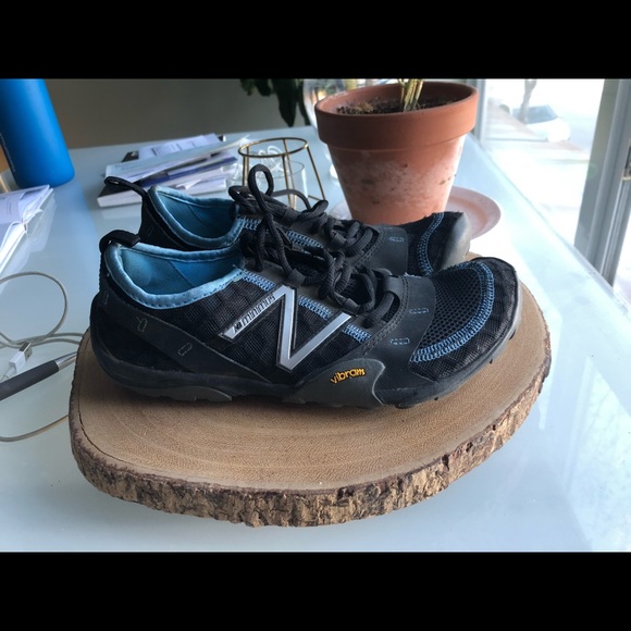 New Balance trail running shoes - Picture 2 of 4